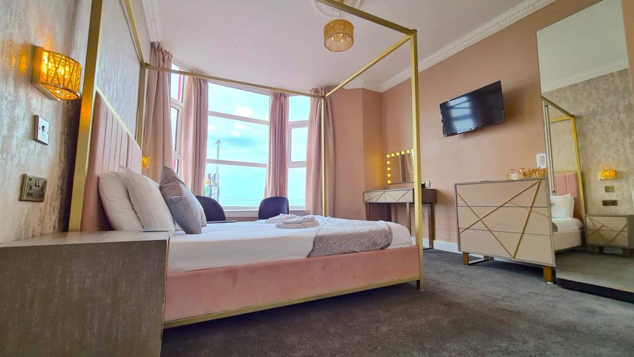בלקפול Tiffany'S Hotel מראה חיצוני תמונה
